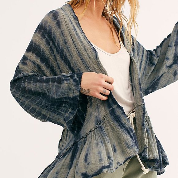 Free People Sweaters - NWT FREE PEOPLE Green Tashi Tie Dye Kimono (XS/S)